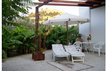 Grecia Privát Líndos, Exterior